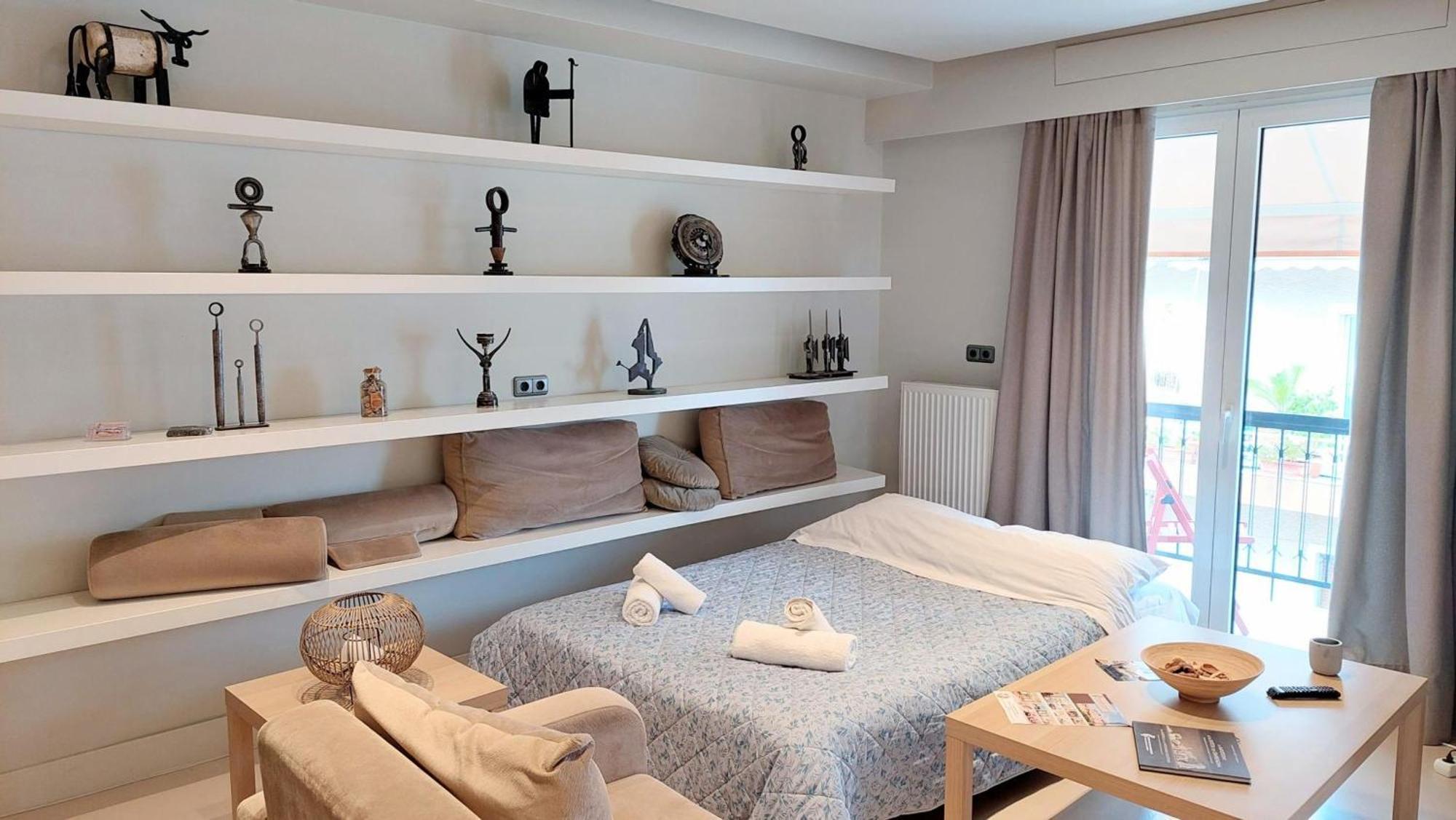 Luxurious Minimal Apartment In Acropolis Atenas Exterior foto